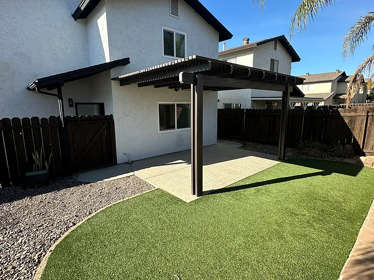 1118 Persimmon Ave — Photo 14