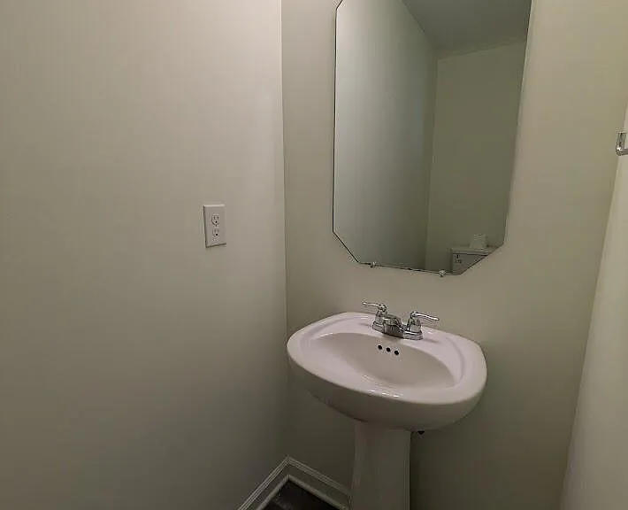 75 SW Shamrock Dr — Photo 41