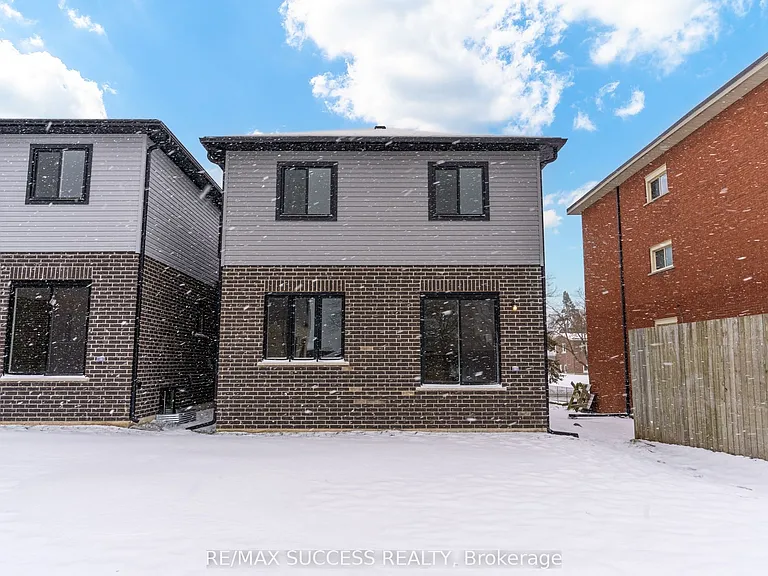 147 Siebert Ave — Photo 49