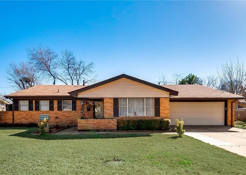1st image of 8109 Pinewood Dr