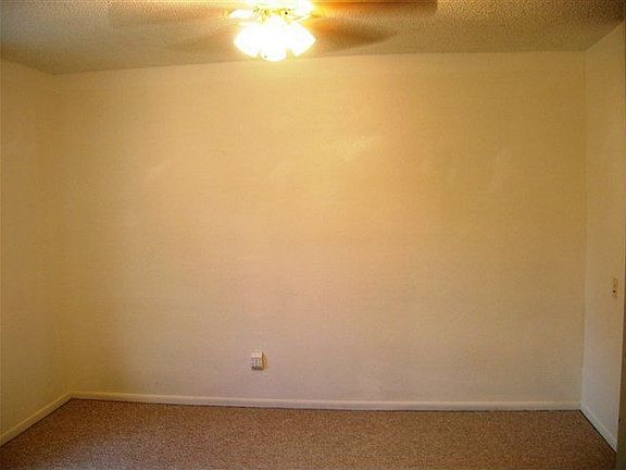 5th image of 1210 Mulberry Dr