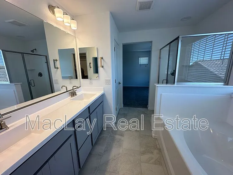 3809 N 100th Dr — Photo 5