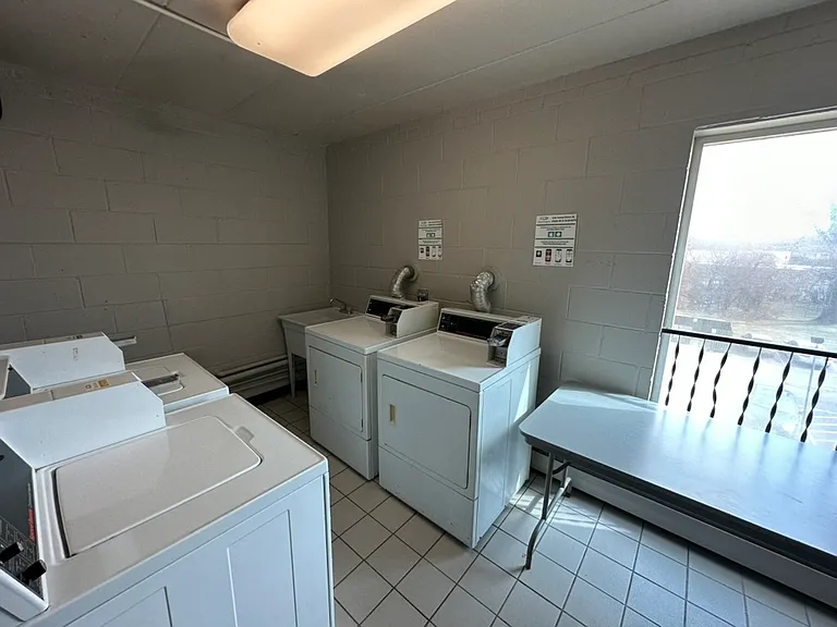 316 N Salem Ave #B — Photo 12