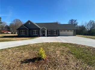 5619 Nc Highway 66 S, King, NC 27021
