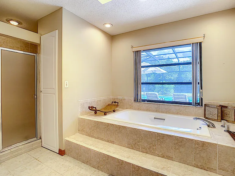 4932 Hidden Oaks Trl — Photo 13