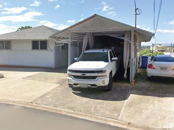 835 Puu Kula Dr, Pearl City, HI 96782