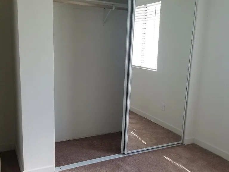 813 E Siesta Dr #C — Photo 18