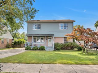 7743 Columbia Dr, Bridgeview, IL 60455