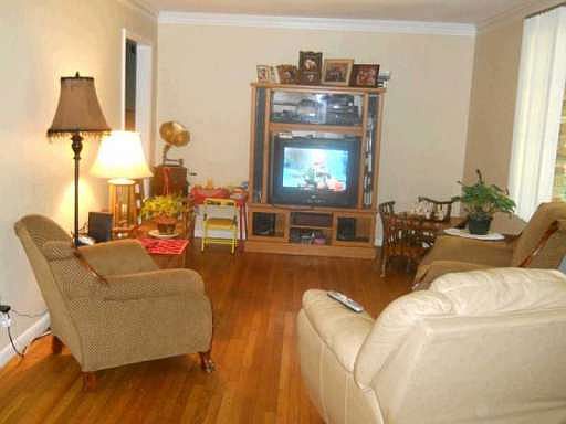 2nd image of 2190 Azalea Cir