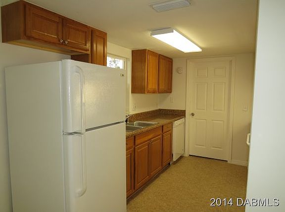 5th image of 1858 Queen Palm Dr