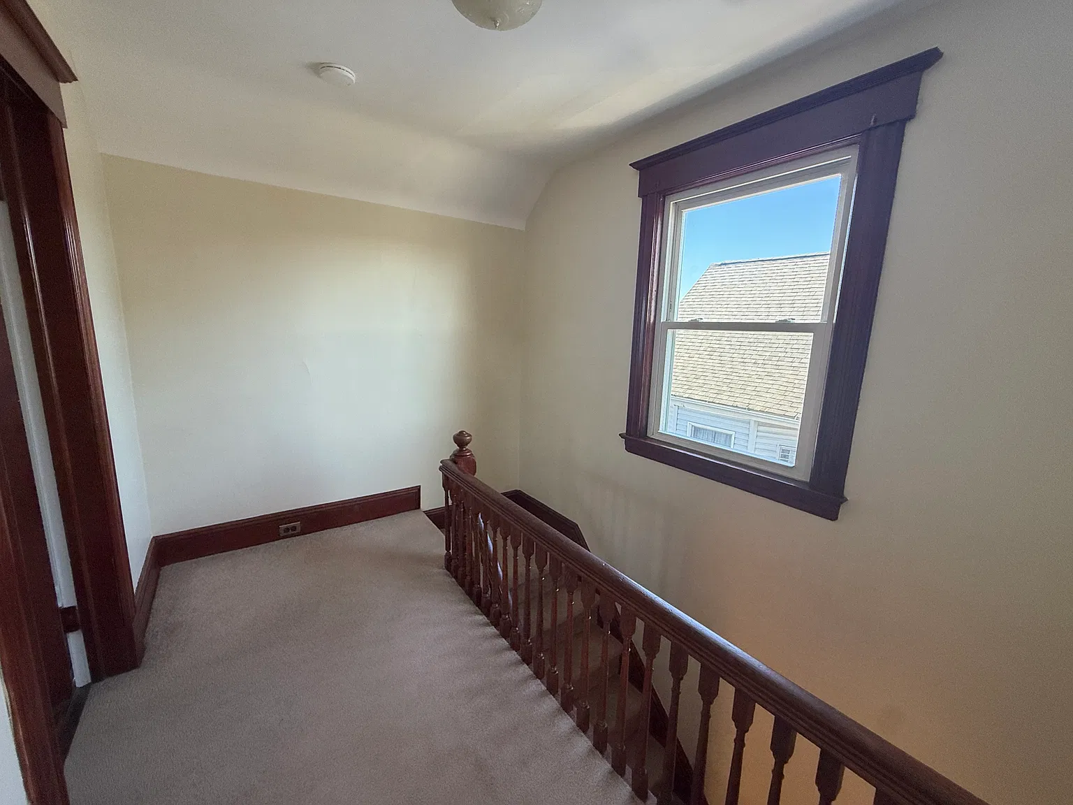 3 bed, 1200 sqft, $2,800 — Photo 3