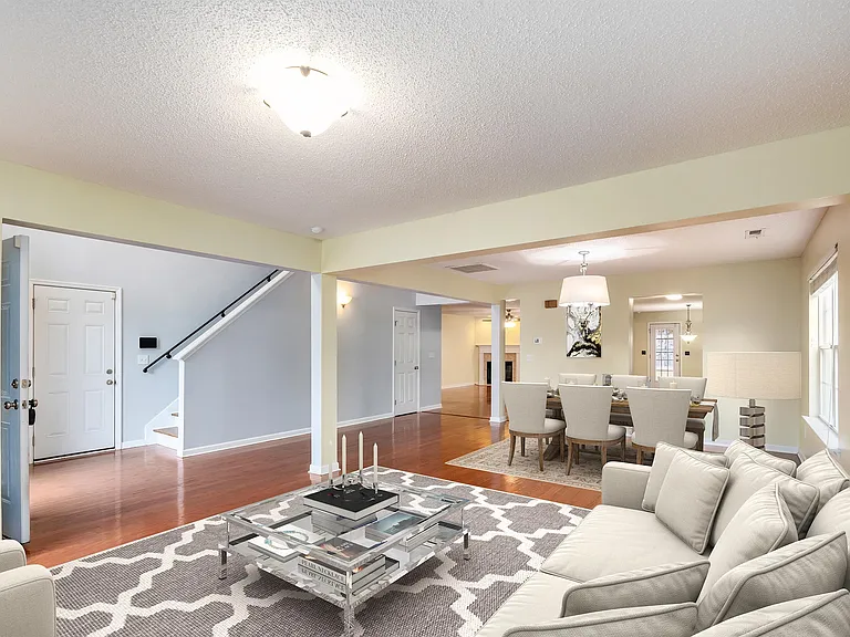 117 Vancouver Rd — Photo 5