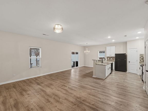 3rd image of 8422 Candlenut Ln