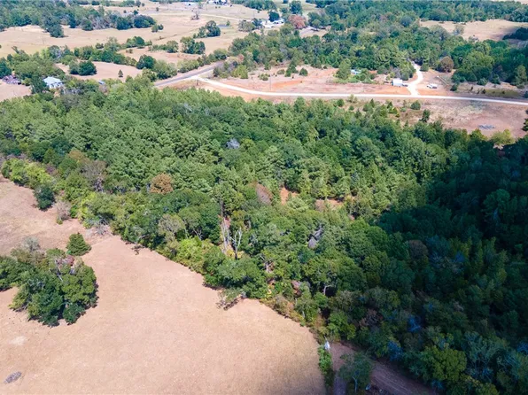 10 County Road 100 N, Leona, TX 75850