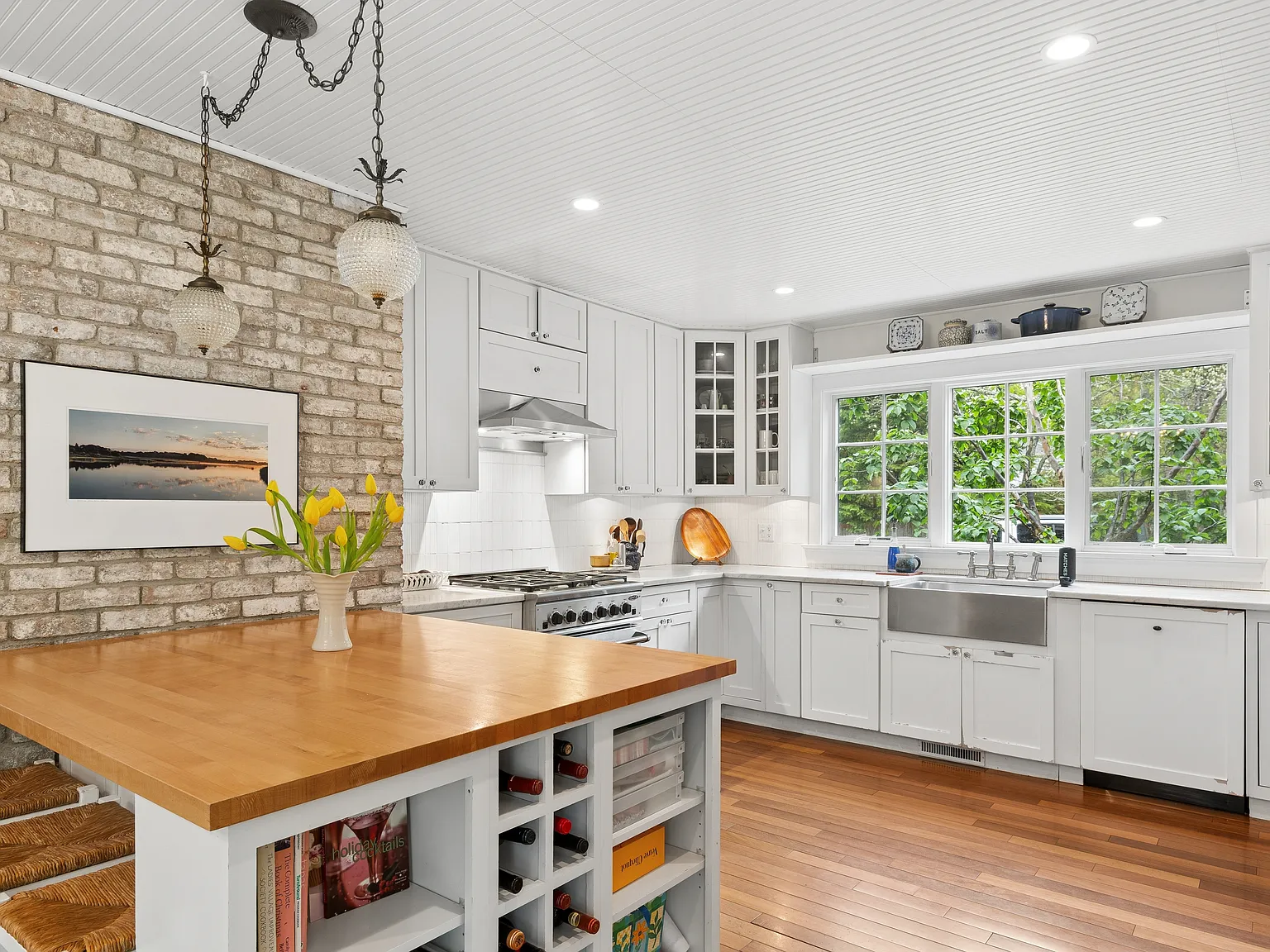 Beautiful Designer Home and Garden — Photo 2