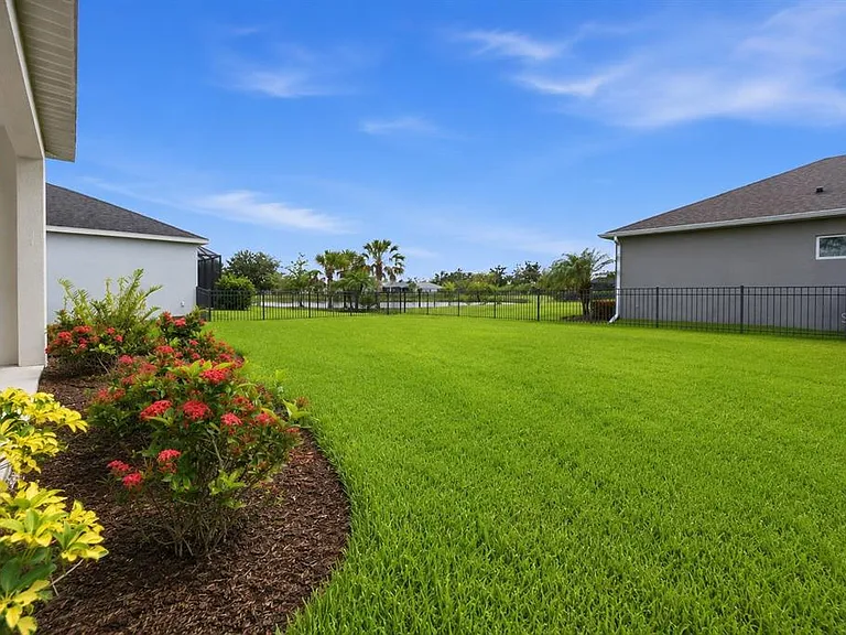 11118 Sand Pine Ln — Photo 43