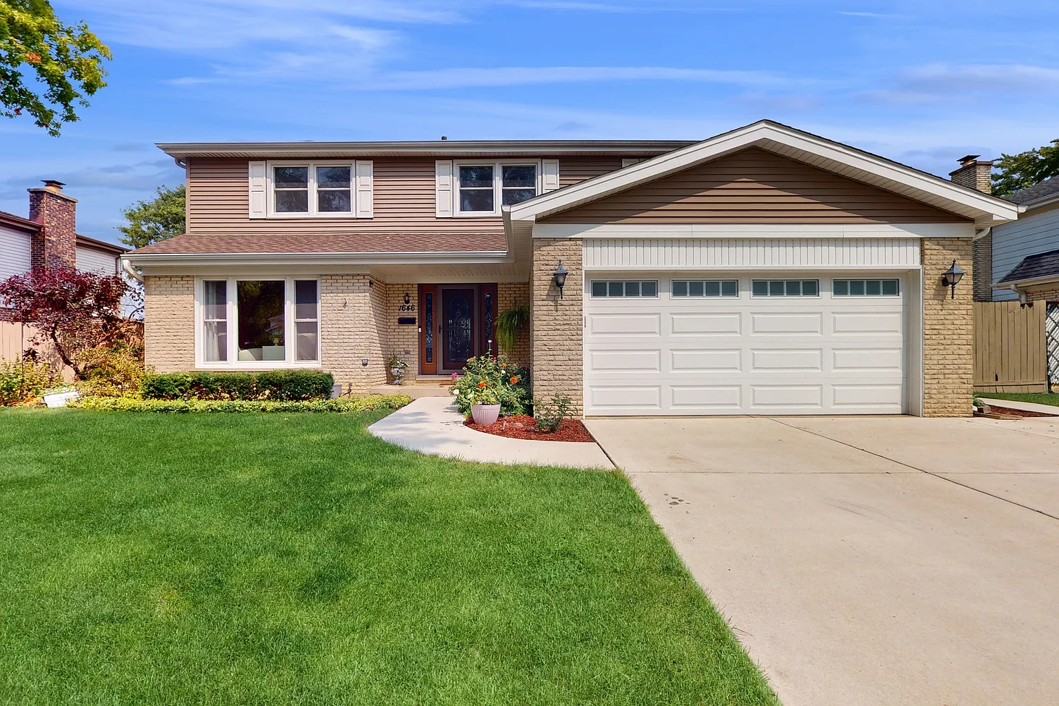 1646 E Barberry Ln photo 1