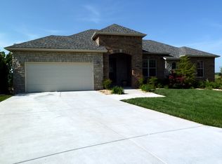 227 Greystone Dr, Hollister, MO 65672