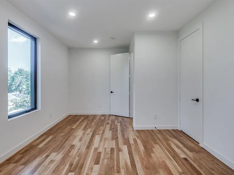4525 Weldon St — Photo 23