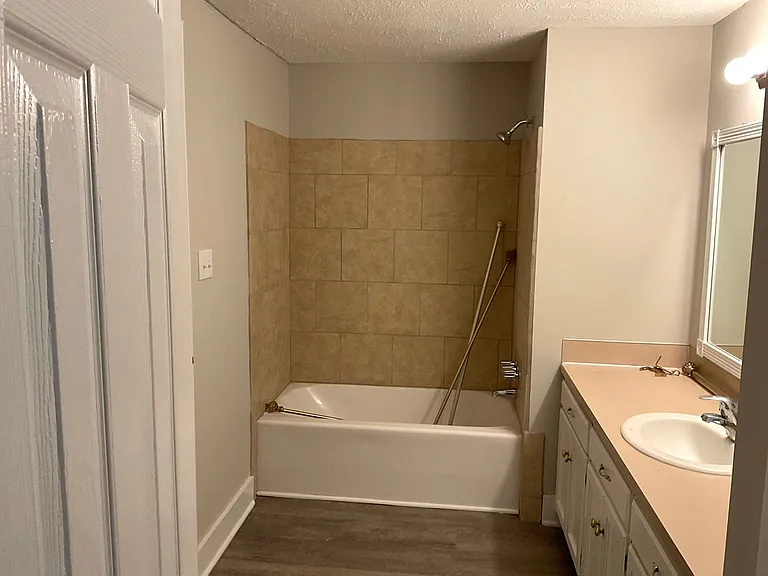 6950 Ingleside Dr — Photo 13