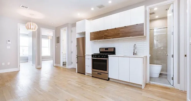 Rented by ERNY LLC | media 3