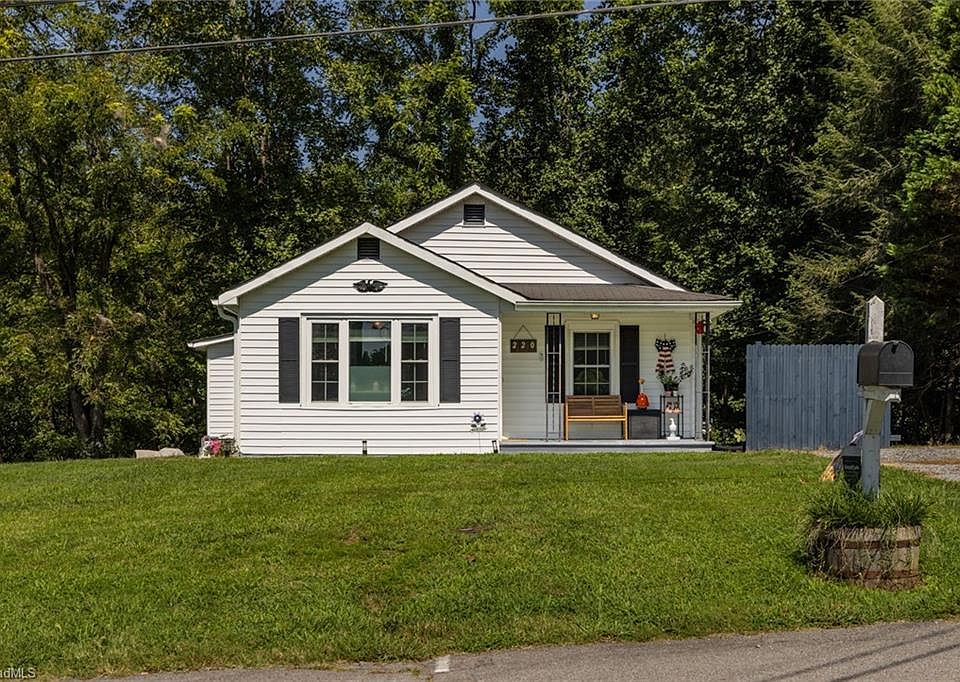 1st image of 220 Collins Rd