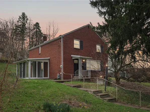 1000 Woodland Rd, Blawnox, PA 15238