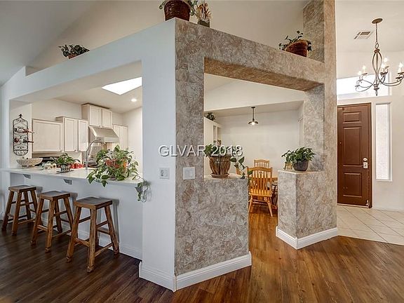 5th image of 72 Saint Johns Wood Ave