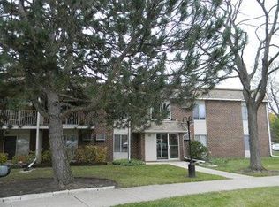 1089 Miller Ln APT 209, Buffalo Grove, IL 60089