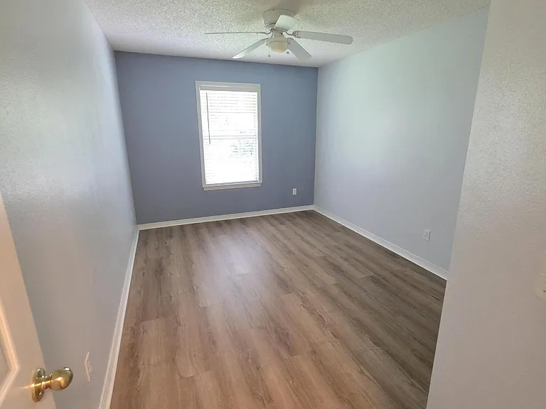 1589 Guardian Ct — Photo 26