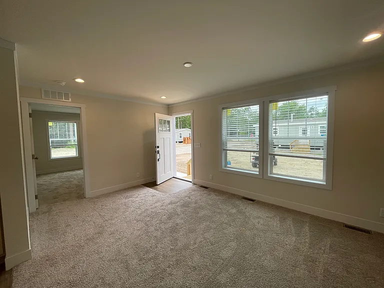 Newburg Meadows — Photo 63