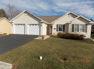 1973 Medallion Dr, Pulaski, VA 24301