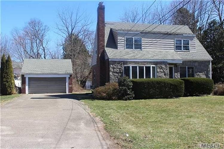 1st image of 542 4th St