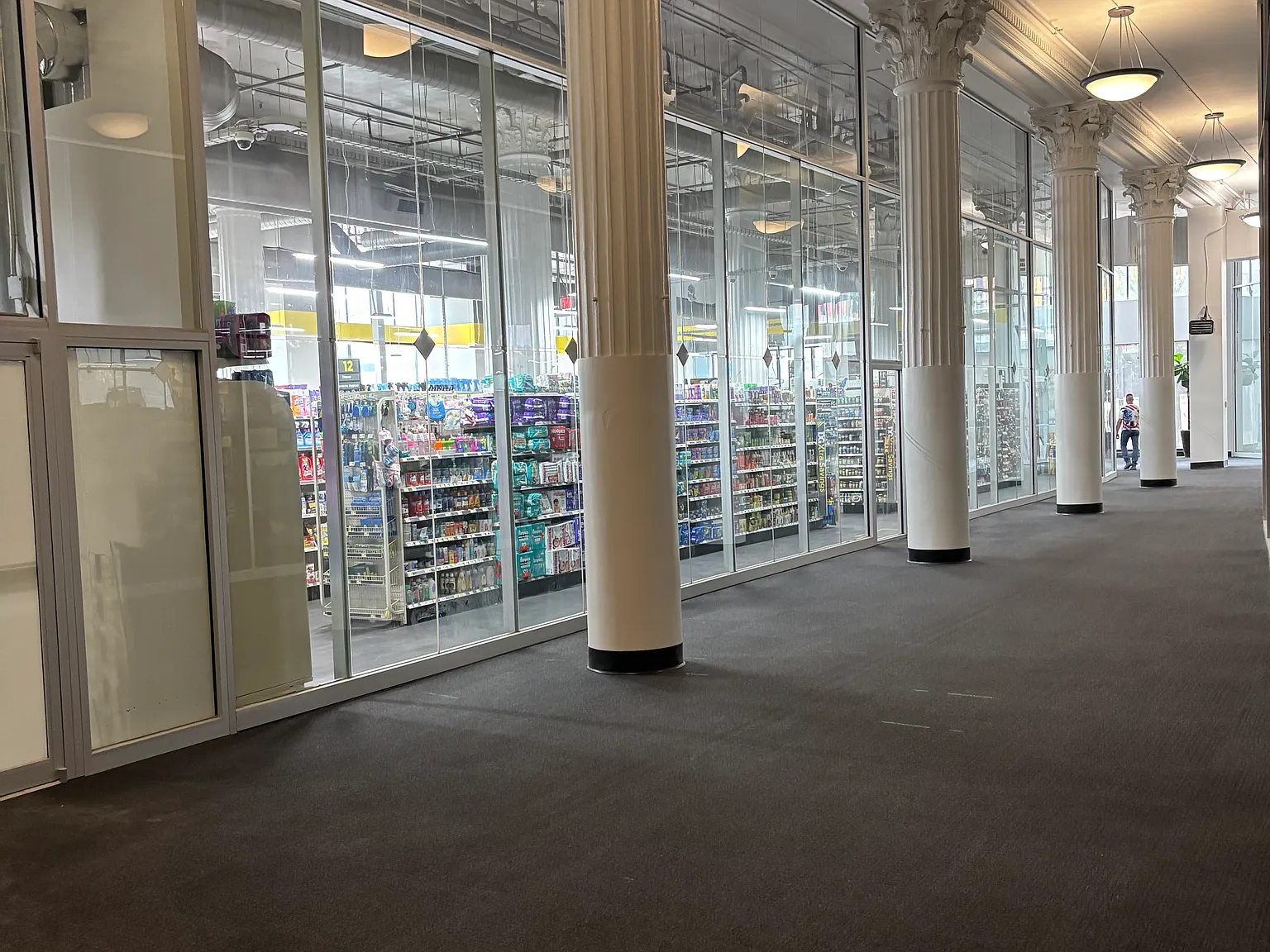 1 bed, 916 sqft, $1,500 — Photo 4