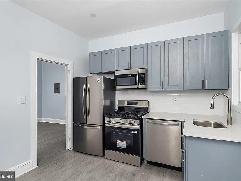 10 Lytle St #2 — Photo 13
