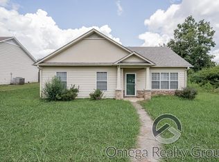 200 Saratoga Ln, Calera, AL 35040