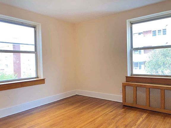 4th image of 69-40 108th St #2II