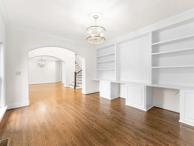 7307 Roseland Ave — Photo 21