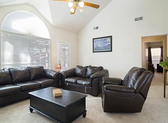 4th image of 816 Parkview Cir