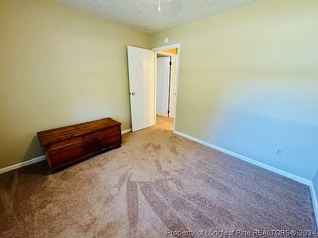 434 Windsor Rd — Photo 28