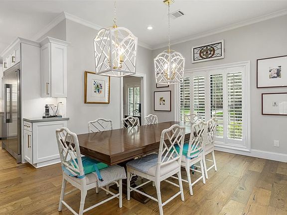 4th image of 815 Thornvine Ln