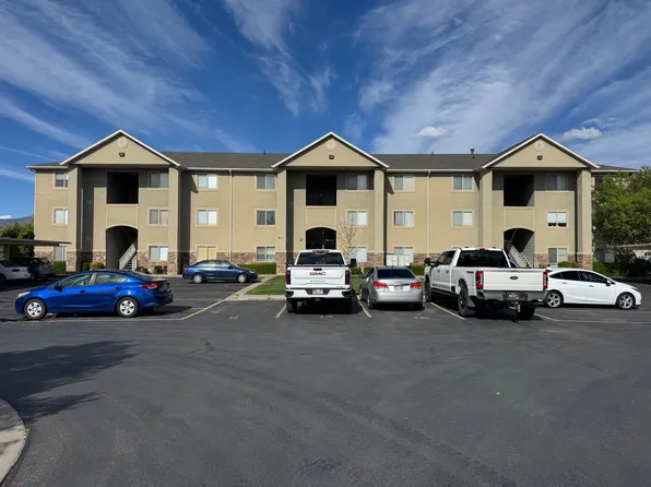 Oakmont Living, 811 S Main St APT 5, Layton, UT 84041