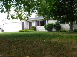 6719 Adaridge Dr SE, Ada, MI 49301