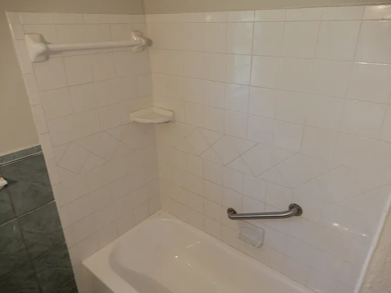 8611 Dover St — Photo 20