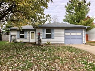 130 Brookside Dr, Hope, IN 47246