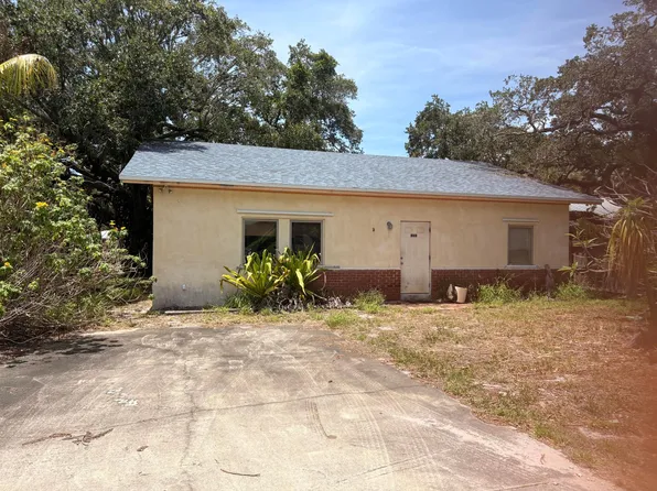 968 NE Kubin Avenue, Jensen Beach, FL 34957