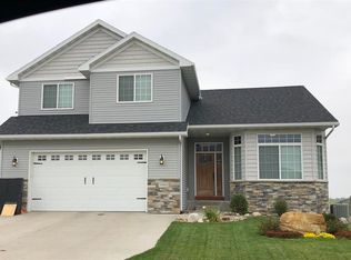 1900 27th Ave NW, Minot, ND 58703