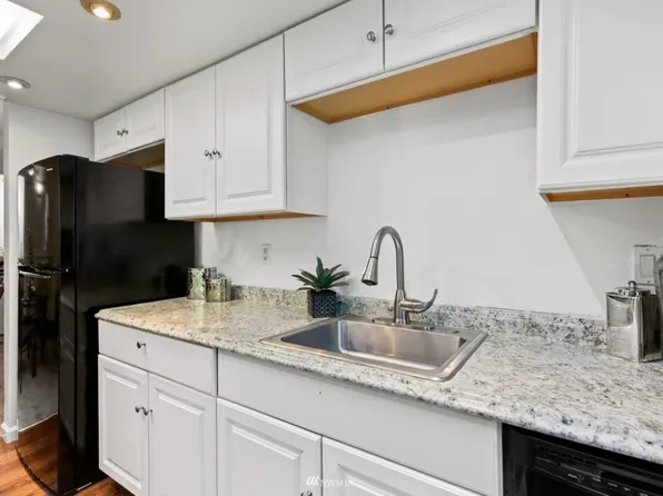 17534 151st Ave SE Unit 1016, Renton, WA 98058