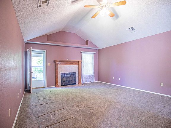 5th image of 3748 Driftwood Ave