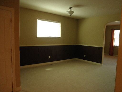 3rd image of 3706 SE 190th Ave